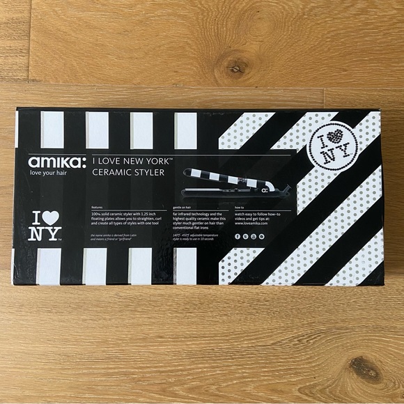 Amika Ceramic Hair Straightener - Picture 3 of 9